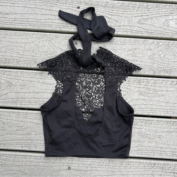 UK2LA: High Neck Crochet Lace Crop Top. Women’s Size Small. - Picture 6 of 11